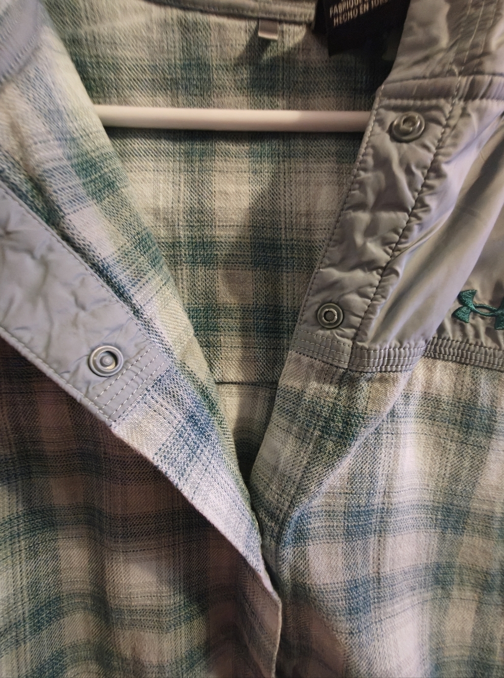 Under Armour Women's Teal and White Plaid Hooded Button-Up Size M - Picture 7 of 9
